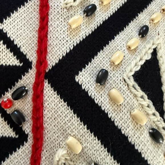 Beaded Geometric Patterned Cardigan - Picture 8 of 9